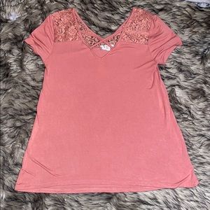 Salmon colored t-shirt